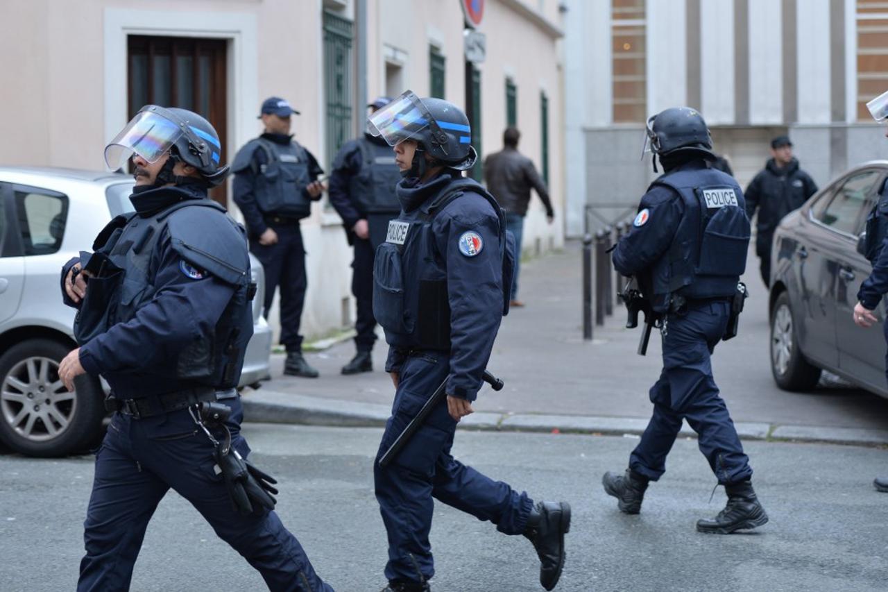 francuski policajci