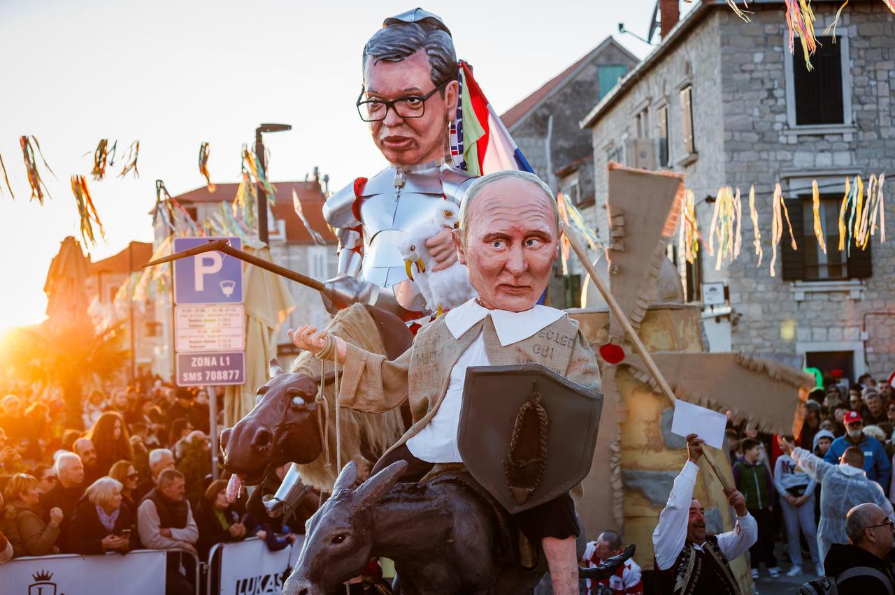 karneval - Aleksandar Vučić i Vladimir Putin