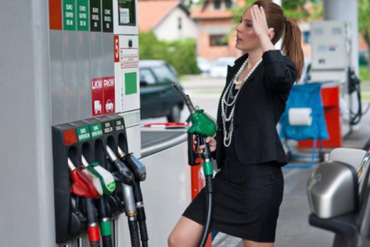 Pojeftinjenje goriva u BiH