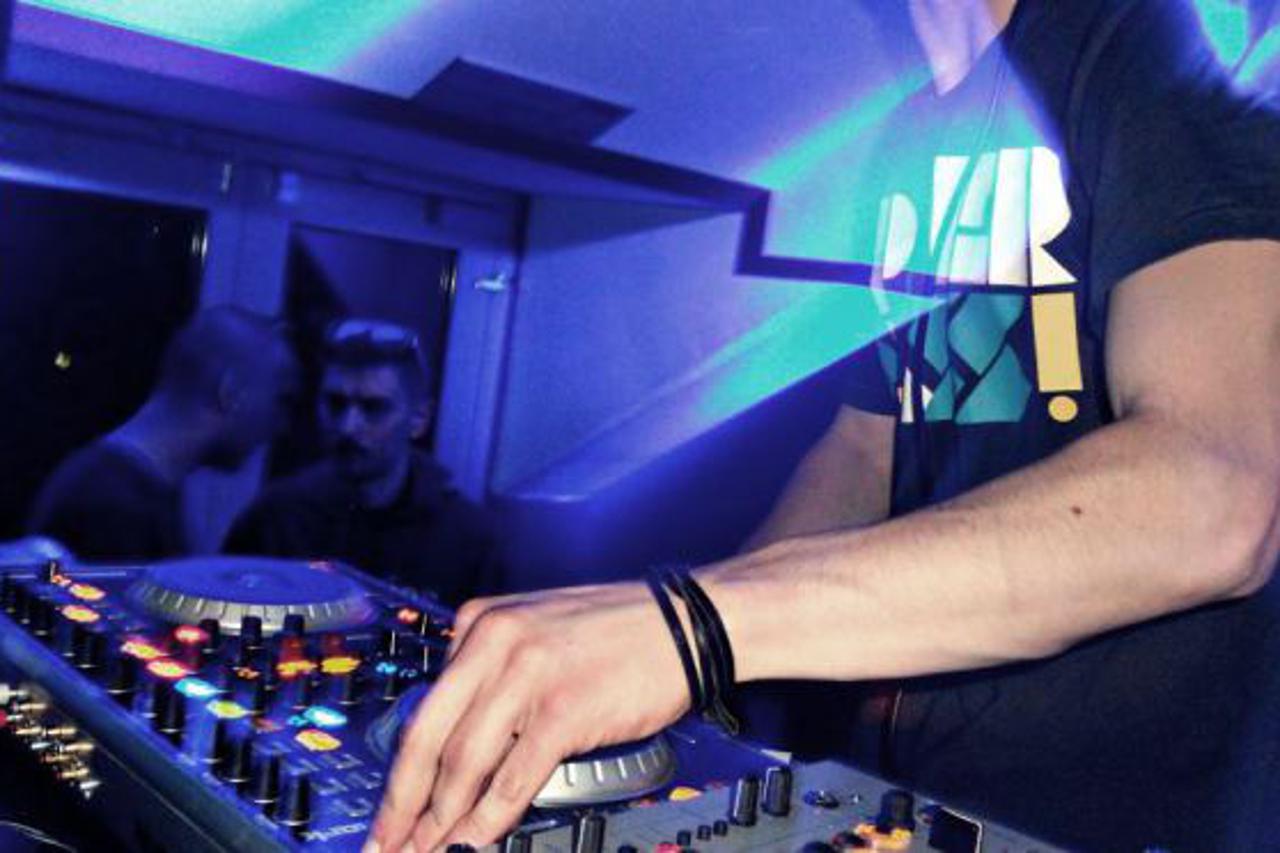 dj
