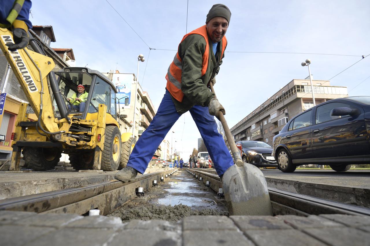 30.11.2015., Zagreb - Radovi na rekonstrukciji tramvajske pruge zapadnog dijela Savske ceste.   Photo: Marko Lukunic/PIXSELL