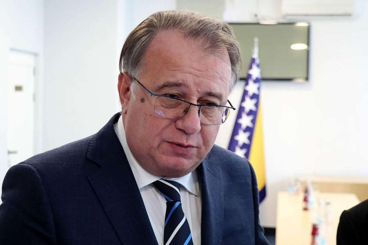 Nermin Nikšić