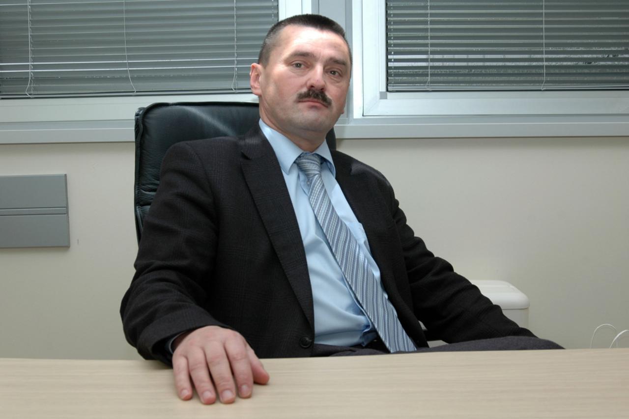 kvesić