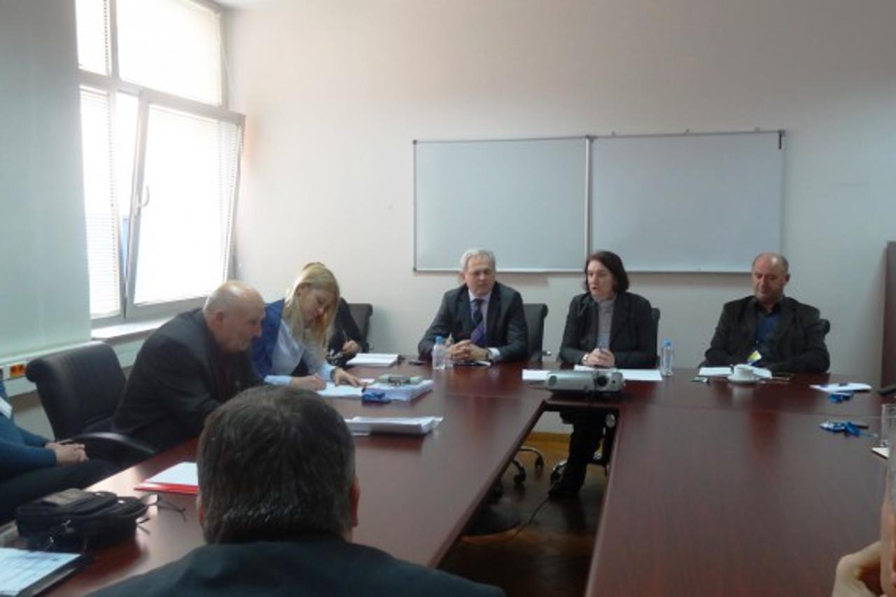 logorasi u tuziteljstvu