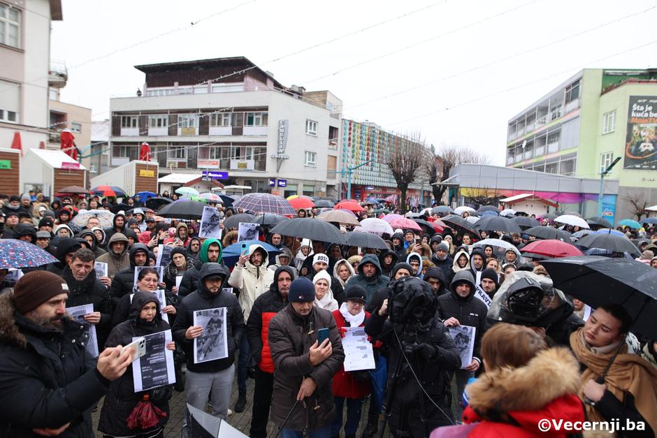 Prosvjed u Bihaću povodom smrti mladića