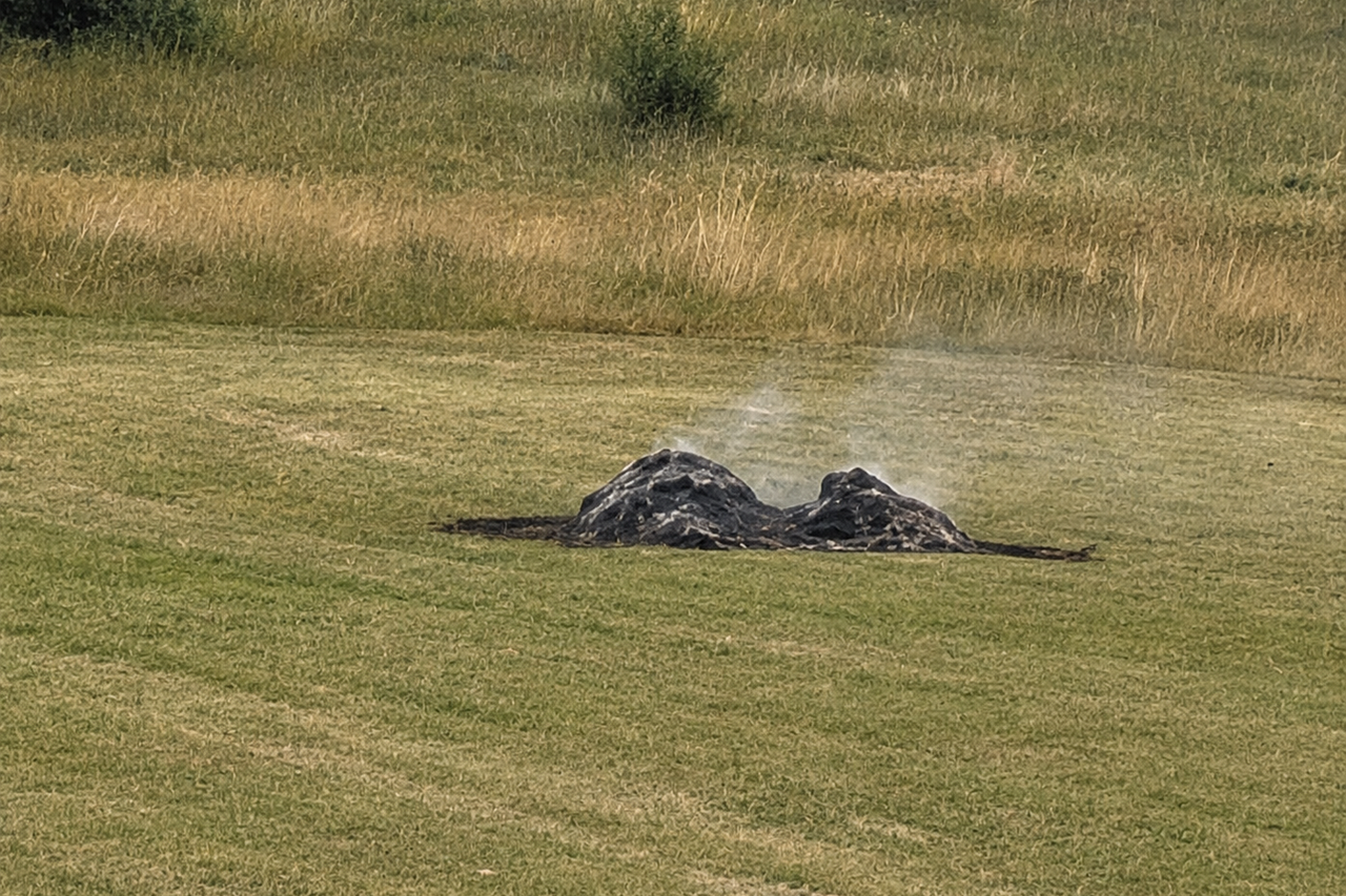 zapaljeno sijeno