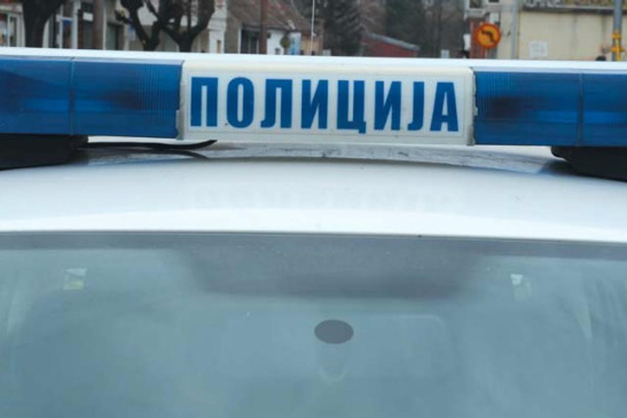 policija