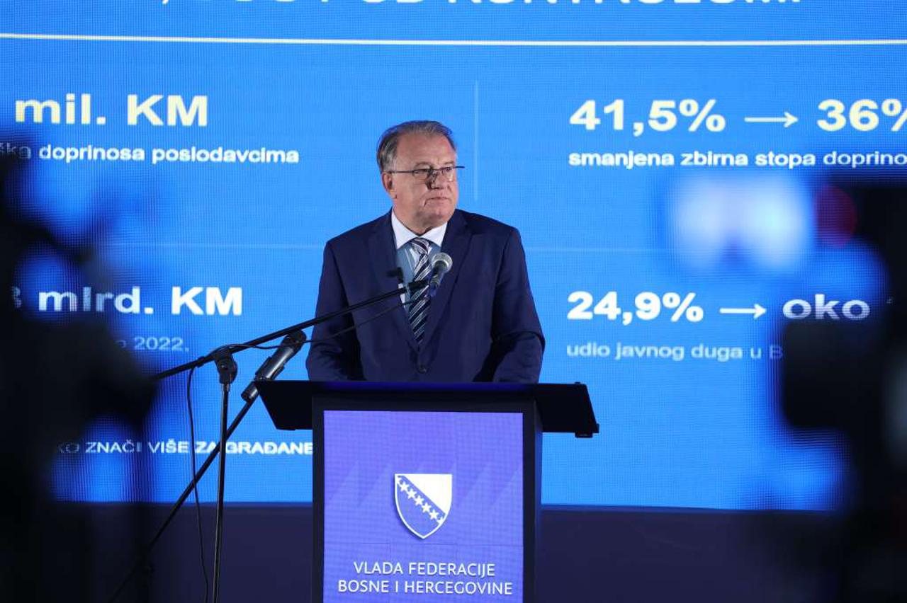 Nermin Nikšić