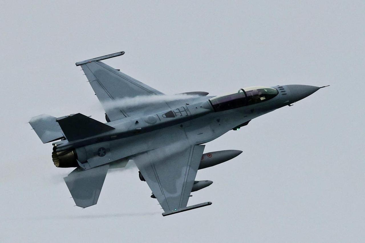 Zrakoplov F-16