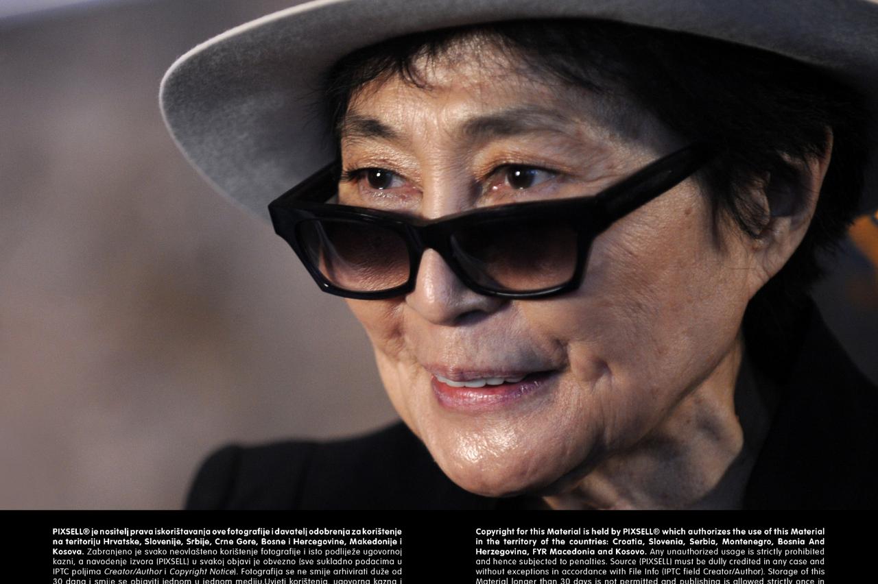 Yoko Ono 