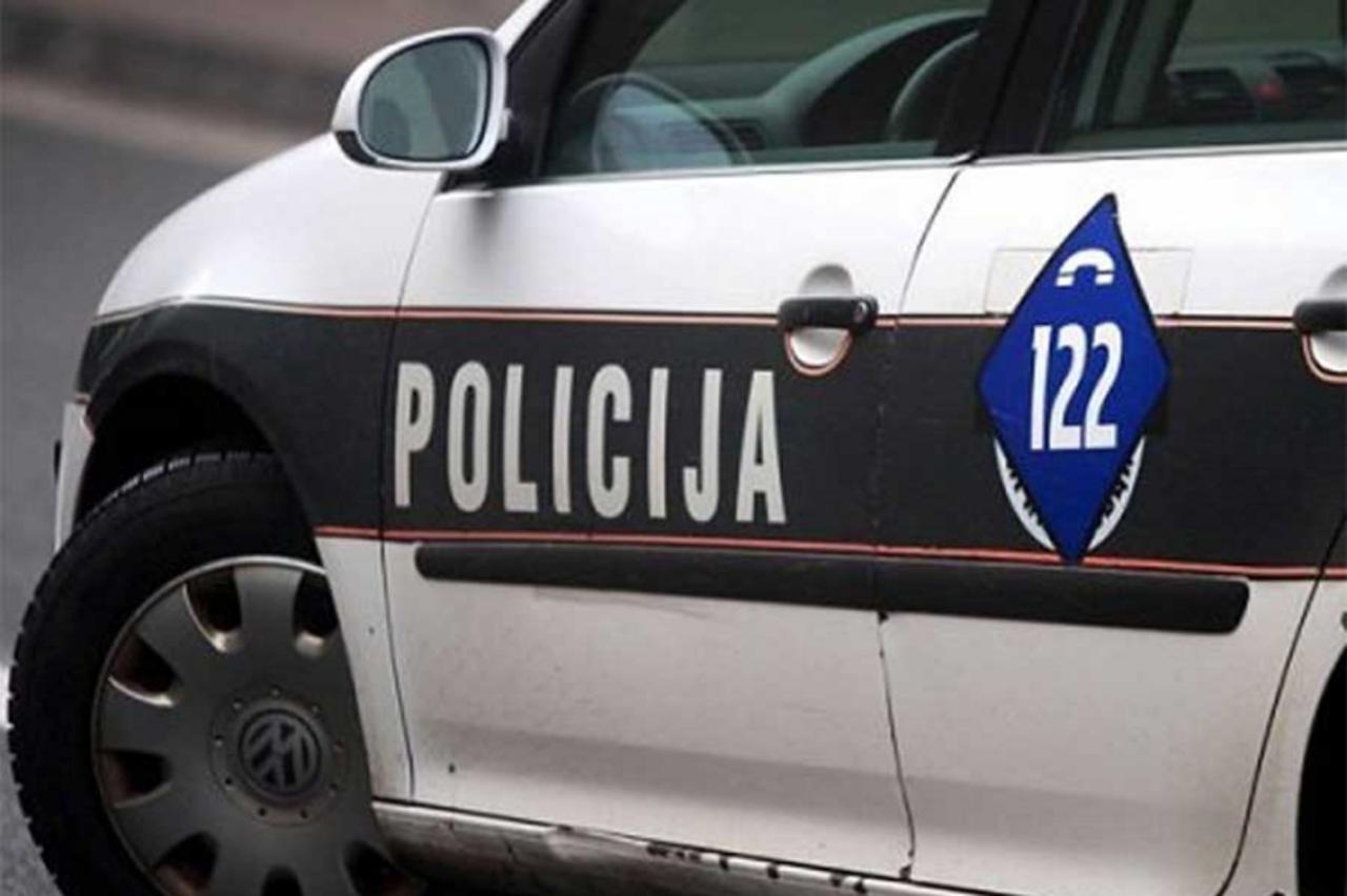 policija