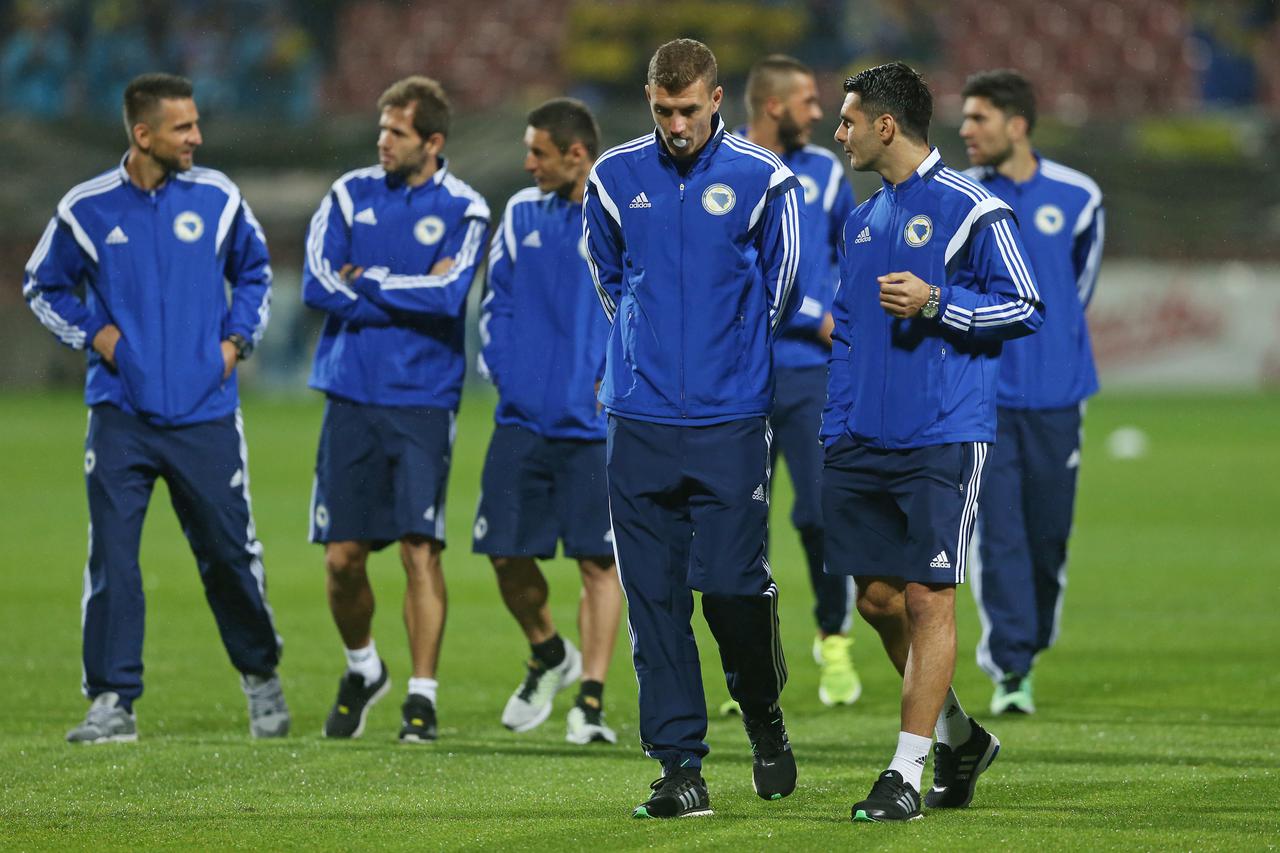 Football - Bosnia  Herzegovina v Wales - UEFA Euro 2016 Qualifying Group B - Stadion Bilino Polje, Zenica, Bosnia  Herzegovina - 10/10/15 Bosnia  Herzegovina's Edin Dzeko on the pitch before the game Mandatory Credit: Action Images / Matthew Childs Livepi