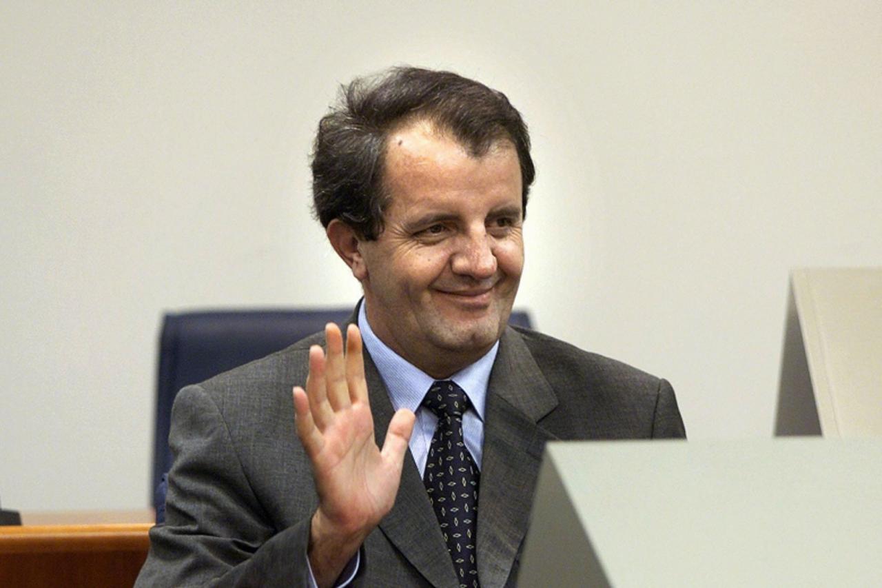 'Bosnia\'s wartime chief General Sefer Halilovic appears at the UN war crimes tribunal in The Hague, 27 September 2001. General Halilovic, who led Bosnia\'s Muslim-led army between May 1992 and Novemb