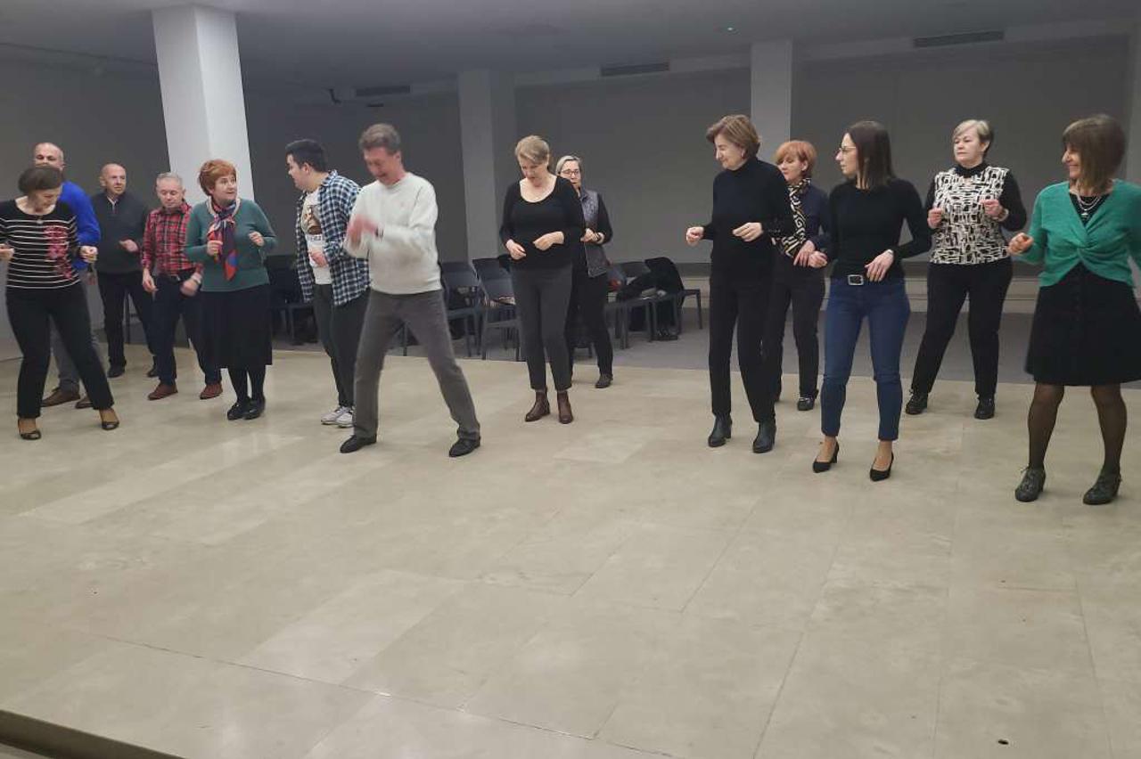 ples, instruktor Nebojša Kovačević