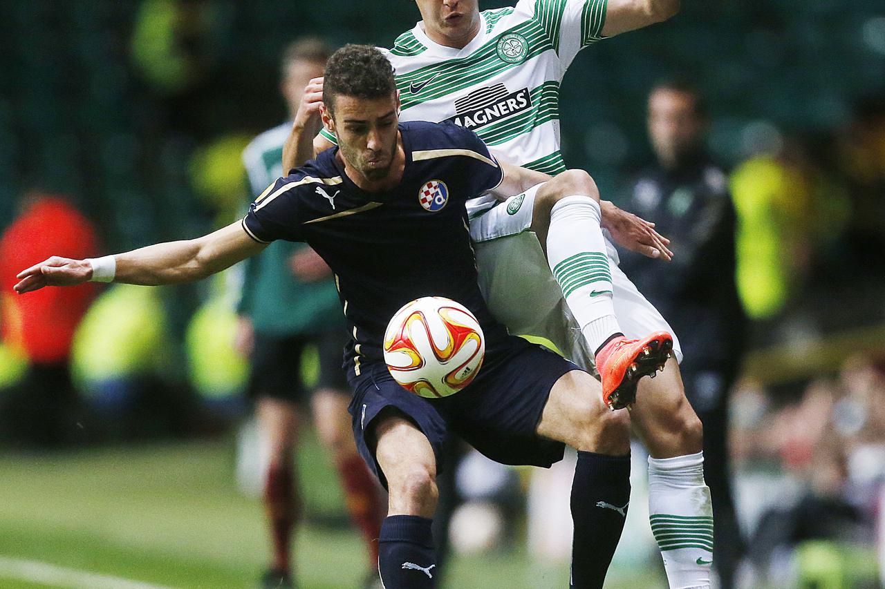 Soccer - UEFA Europa League - Group D - Celtic v Dinamo Zagreb - Celtic ParkCeltic's Alexandar Tonev (right) and Dinamo Zagreb's Ivo Pinto battle for the ball during the UEFA Europa League match at Celtic Park, Glasgow.Danny Lawson Photo: Press Associatio