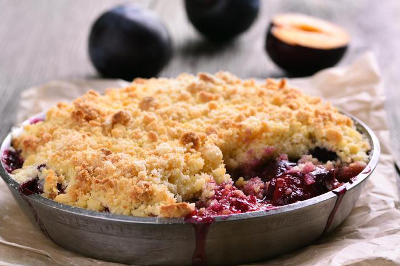 crumble sa šljivama