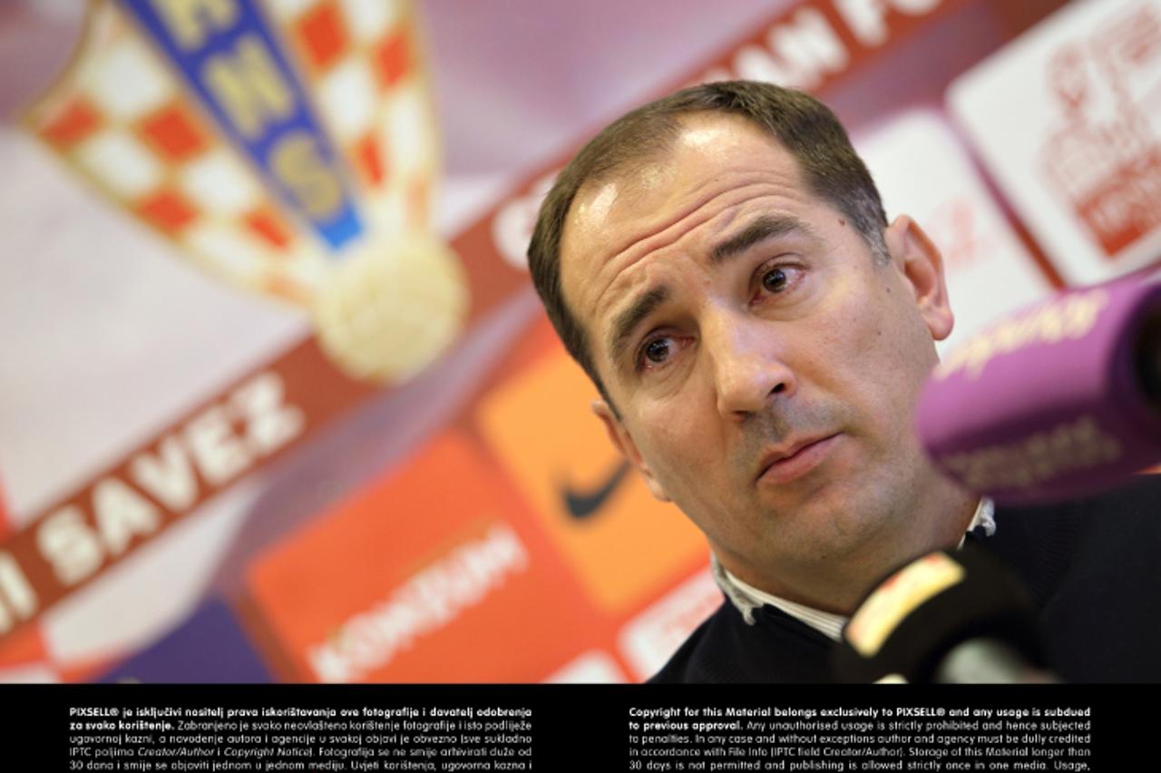 '21.01.2013., Zagreb -  Izbornik Hrvatske nogometne reprezentacije, Igor Stimac odrzao je u hotelu DoubleTree by Hilton konferenciju za medije te predocio popis igraca povodom nadolazece utakmice Hrva