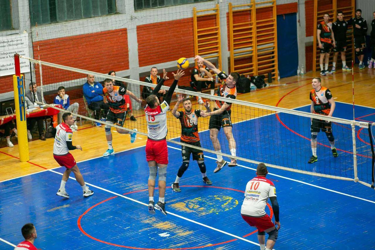 storyeditor/2024-03-24/Odboj20d-Mala_je_dvorana_u_Ljubinju__ali_velike_su_odbojkaske_zelje.jpg