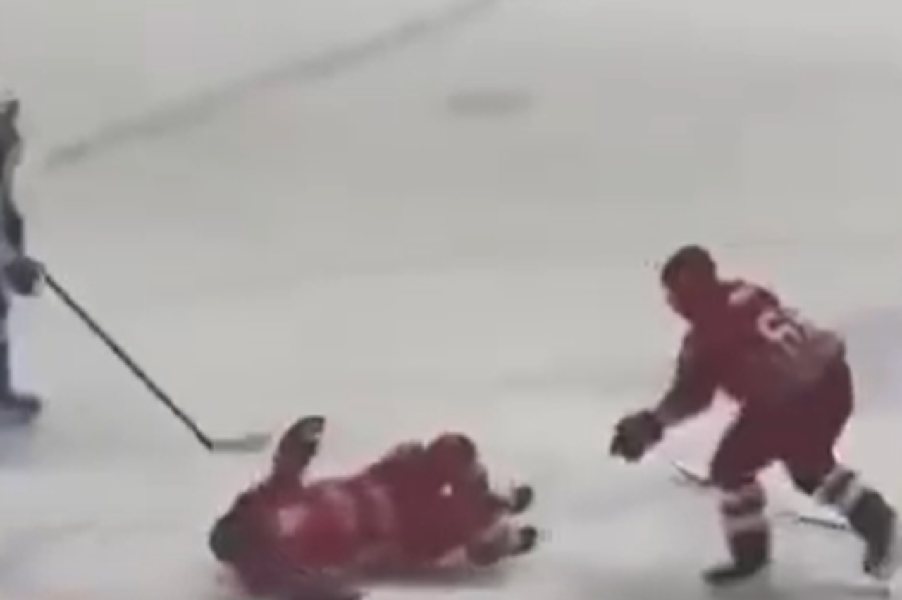 Lukašenko pad na ledu