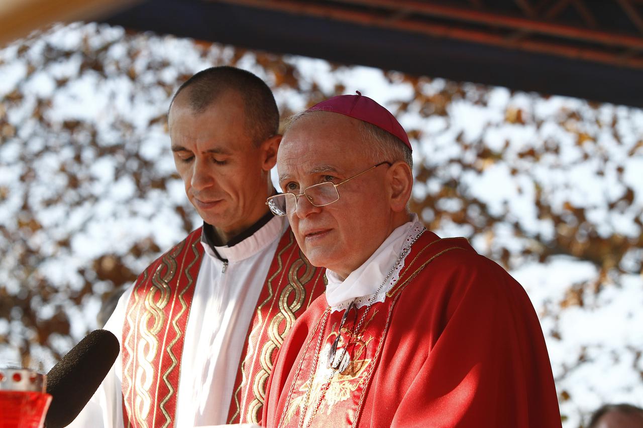Papinski nuncij D'Errico