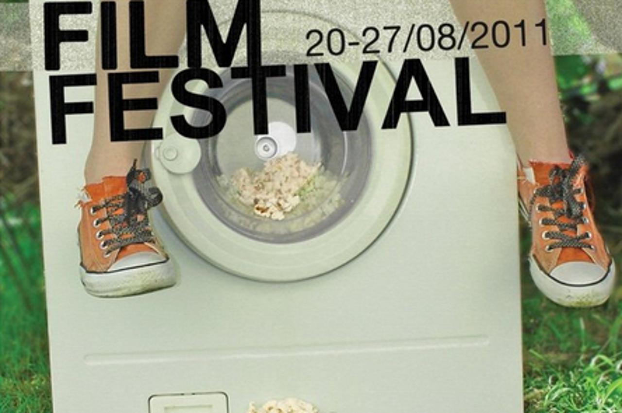 Plakat koji najavljuje Opuzen Film Festival 