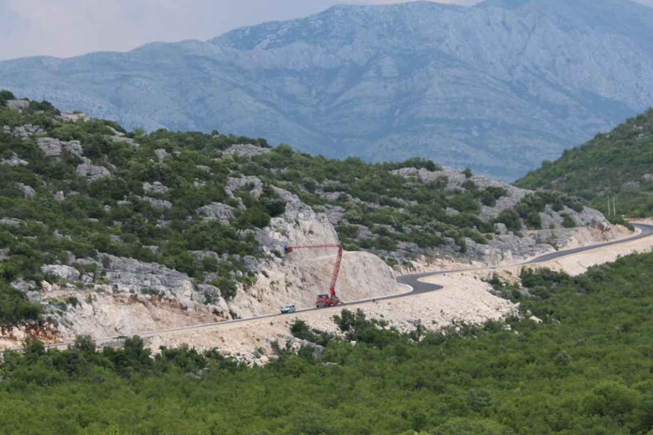 ceste Zavala – granica RH