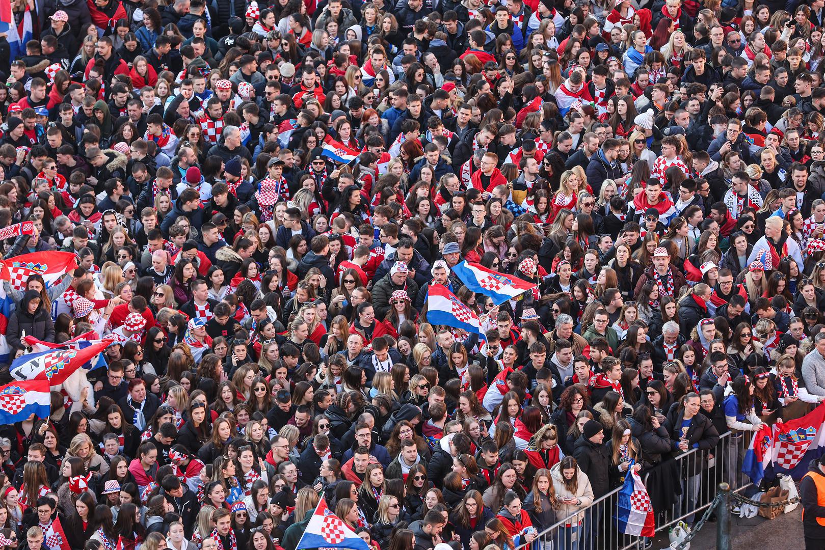 U programu na Trgu sudjelovat će Daleka obala, Prljavo kazalište, Thompson i Zaprešić Boys.