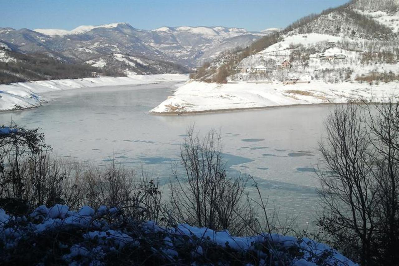 Jablaničko jezero