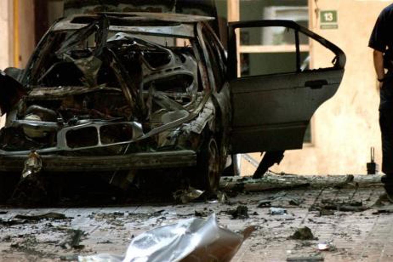 Bačena bomba na automobil odvjetnika FOTO:ILUSTRACIJA