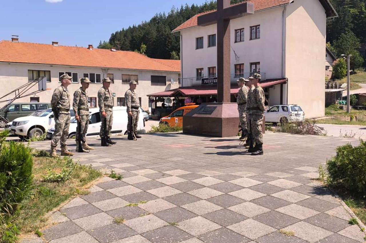 Bosansko Grahovo - spomen-obilježje