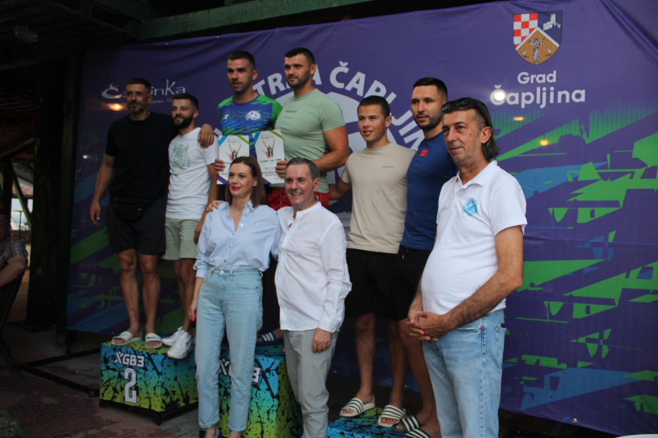 storyeditor/2024-06-23/Pust1a-Osvajaci_nagrada_pokrovitelji_i_organizatori.JPG