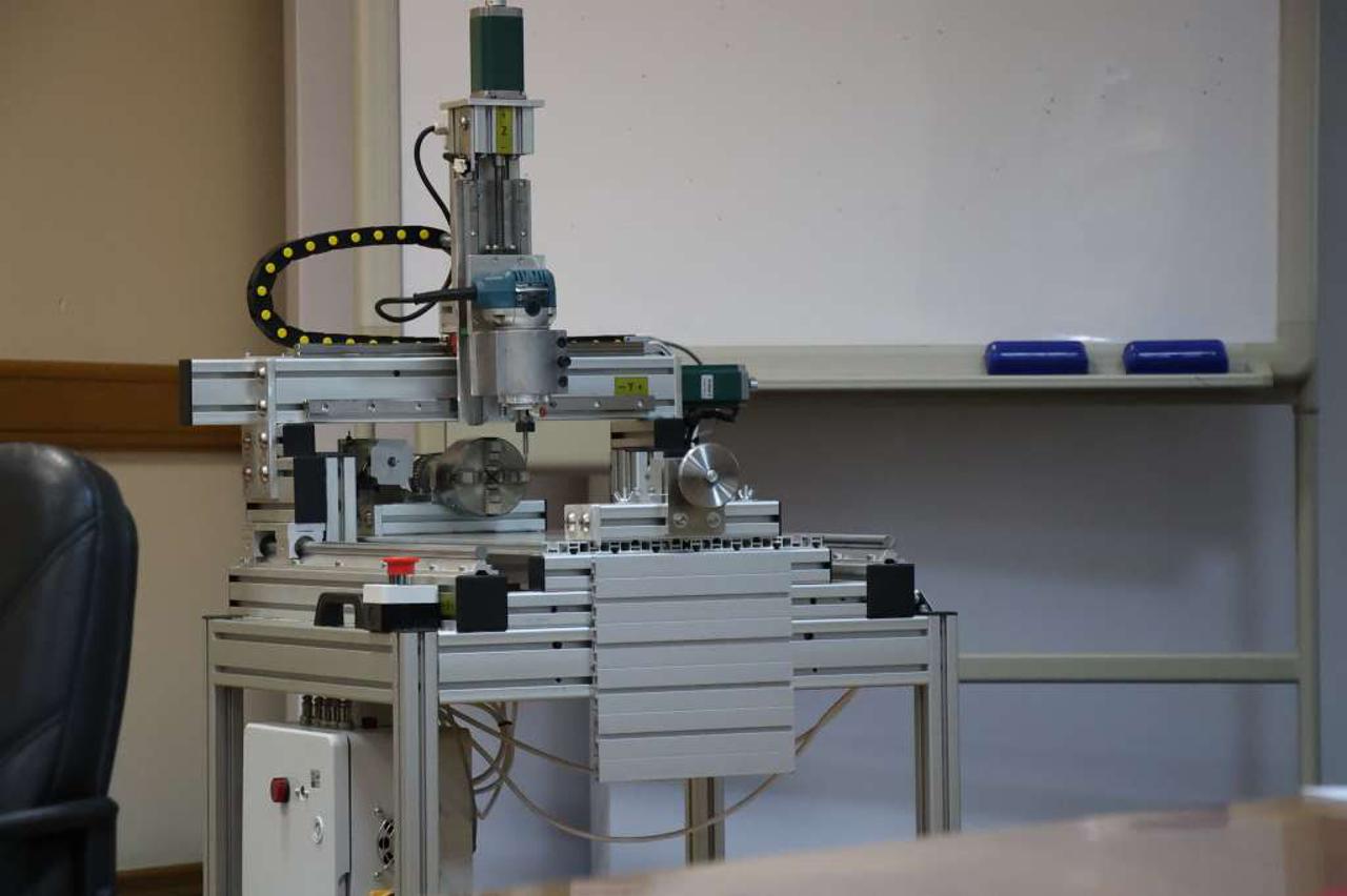 hazu - hibridni CNC obradni centar