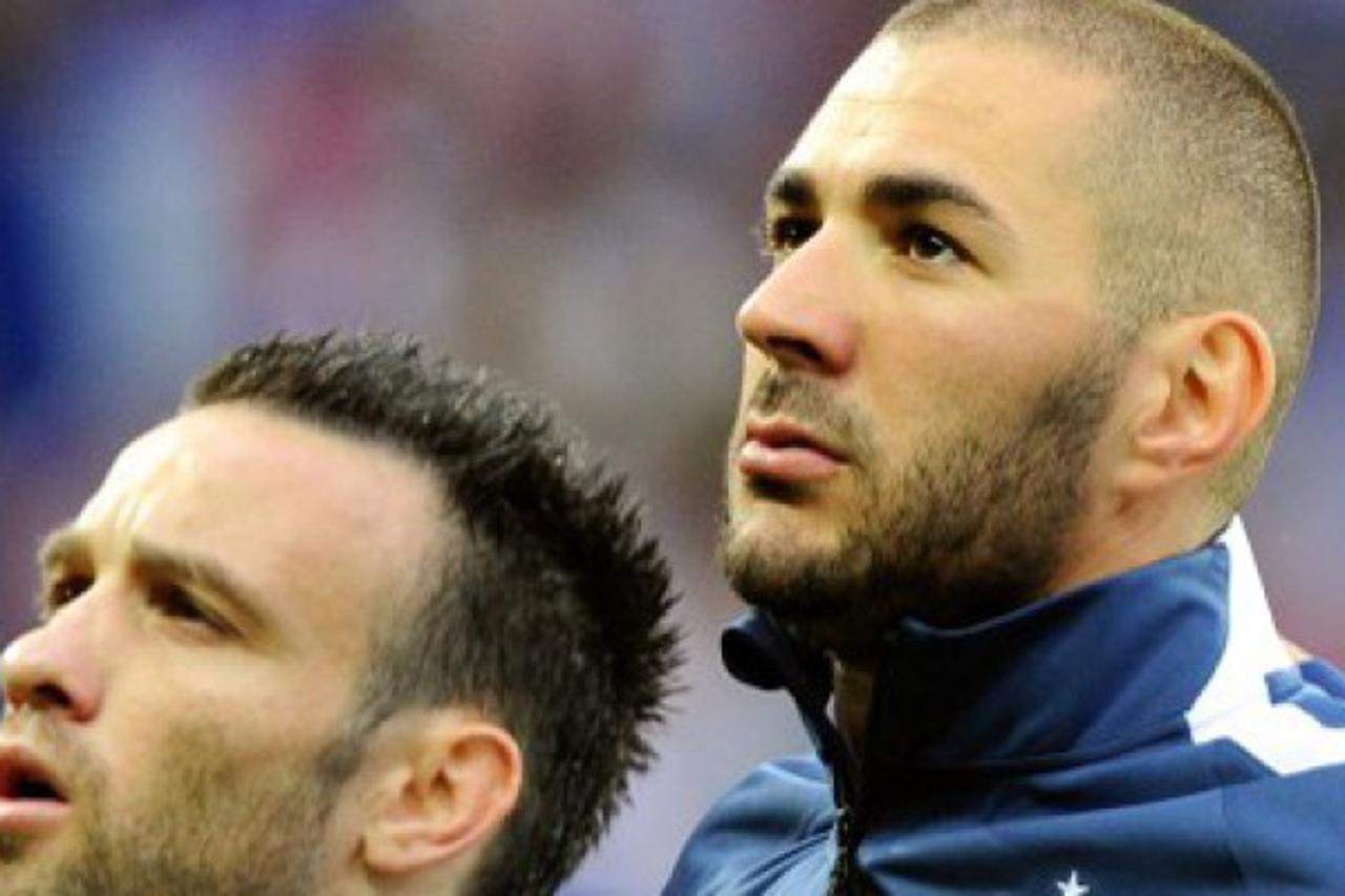 MORBIDNE GLASINE PREPLAVILE INTERNET: