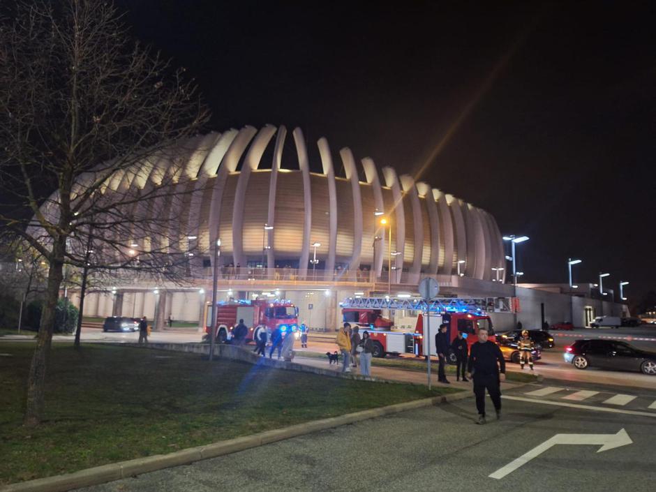 Arena centar u Zagrebu evakuacija