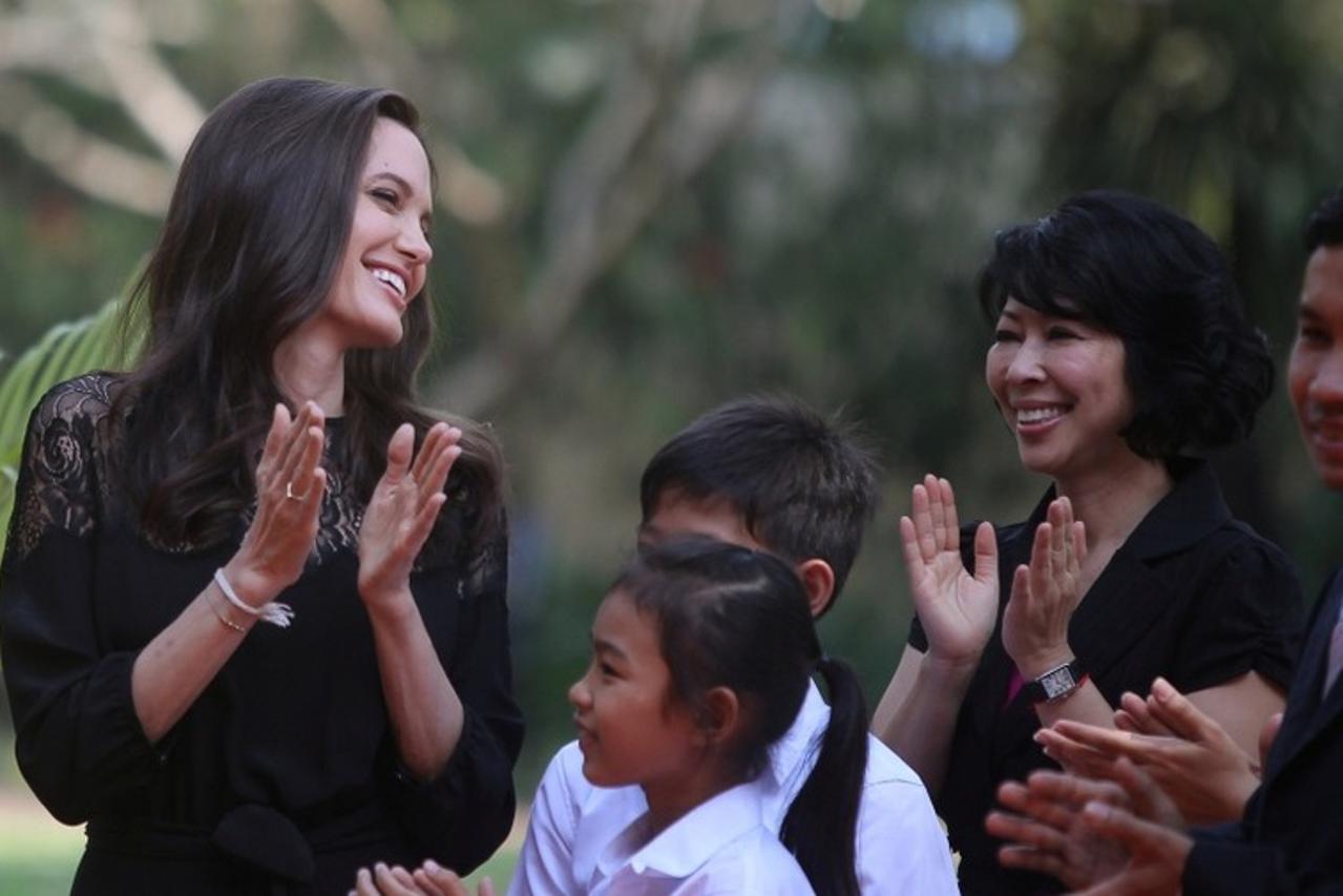 Angelina Jolie 