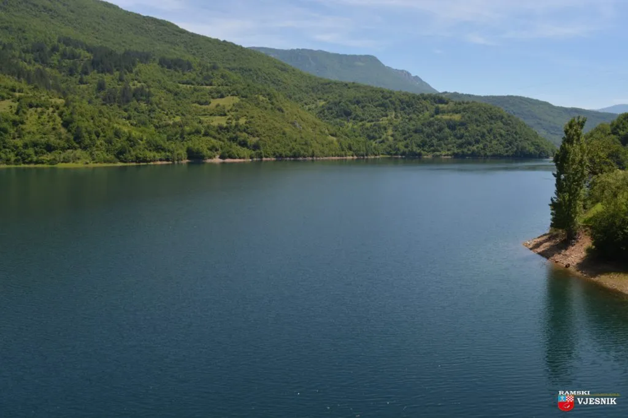 Jablaničko jezero