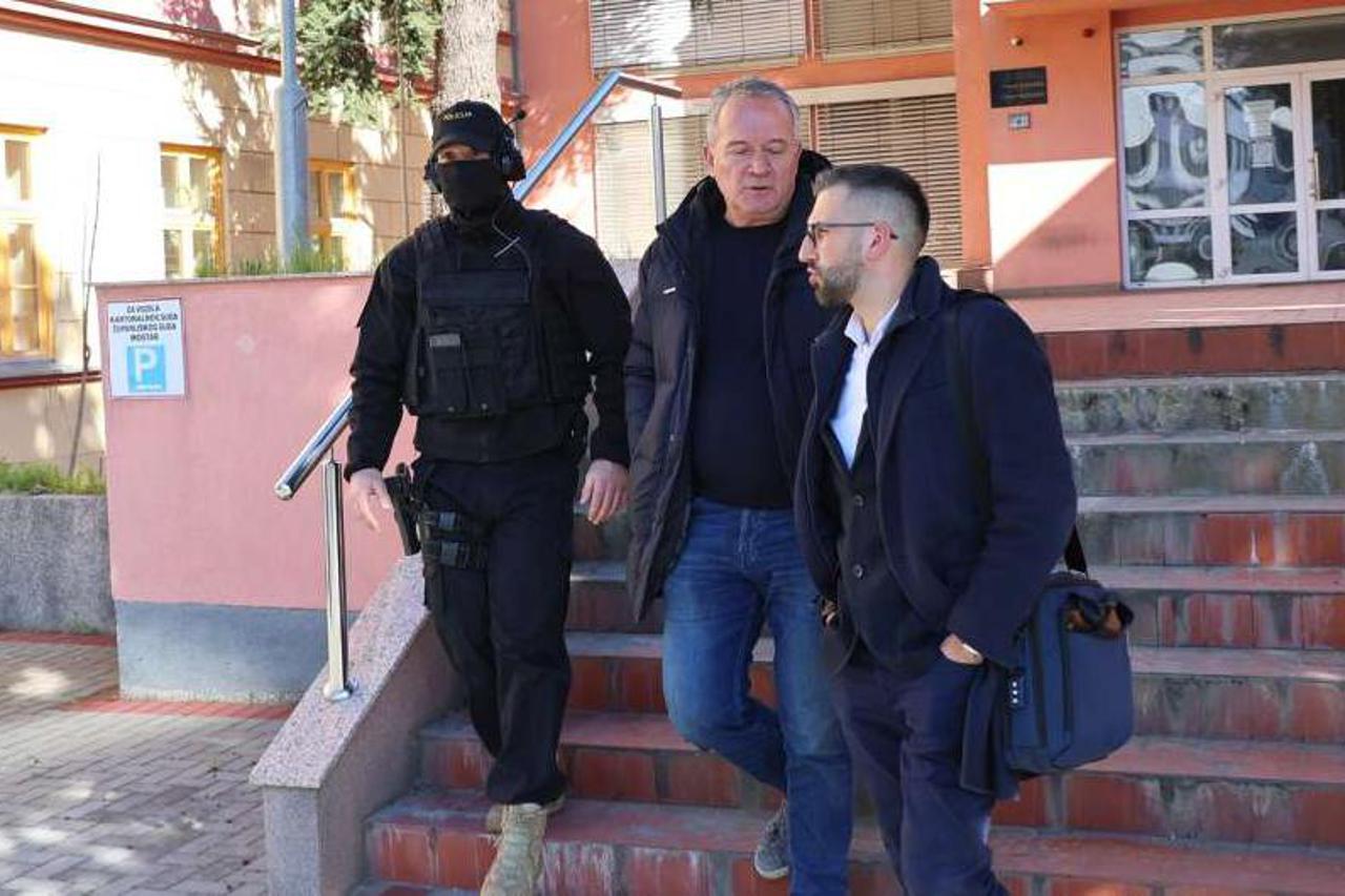 Emedin Voloder