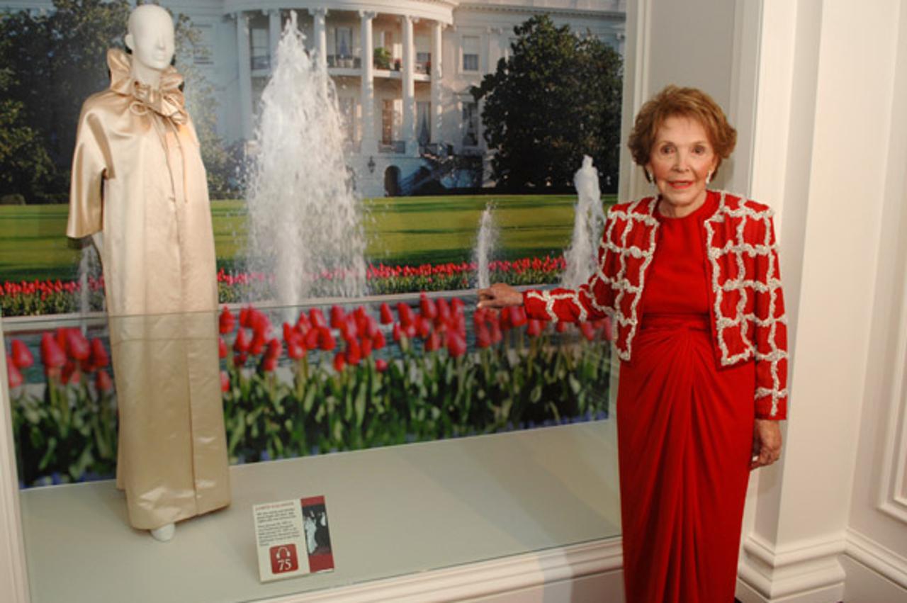 Nancy Reagan 