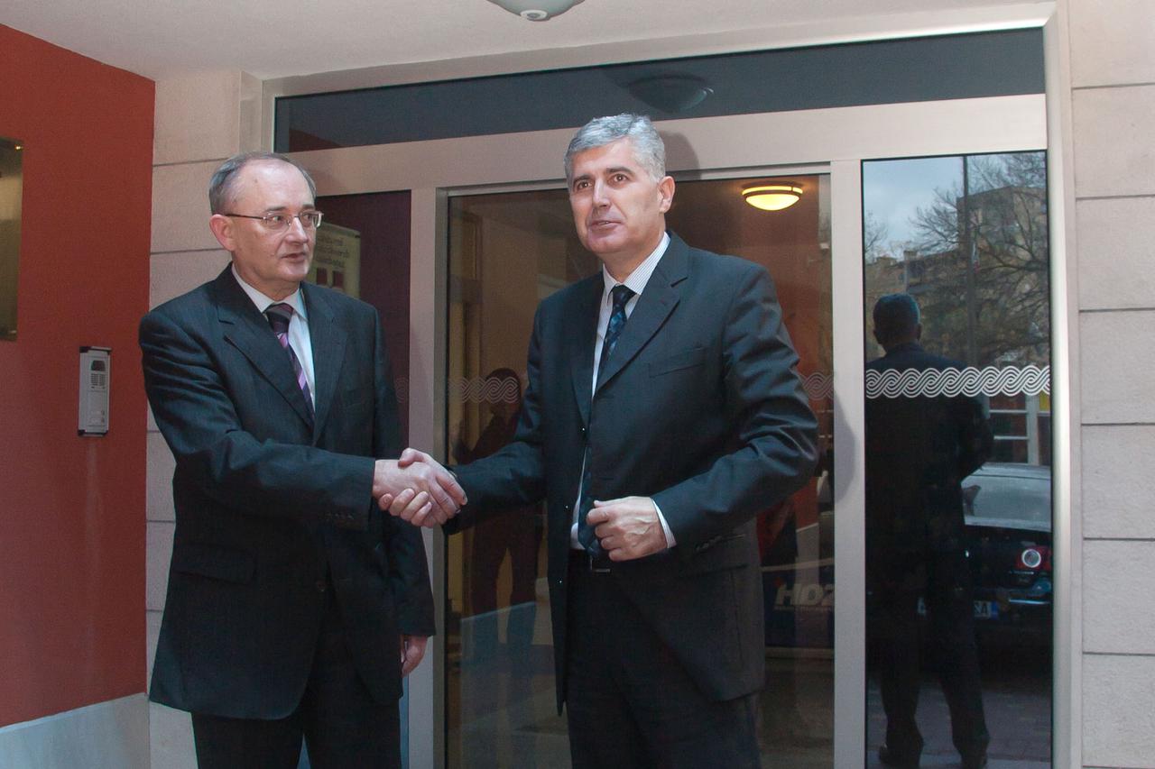 08.12.2010., HDZ BiH, Mostar, BiH - Sastanak stranaka HDZ BiH i HDZ 1990. Dragan Covic i Bozo Ljubic.  Photo: Zoran Grizelj/VLM