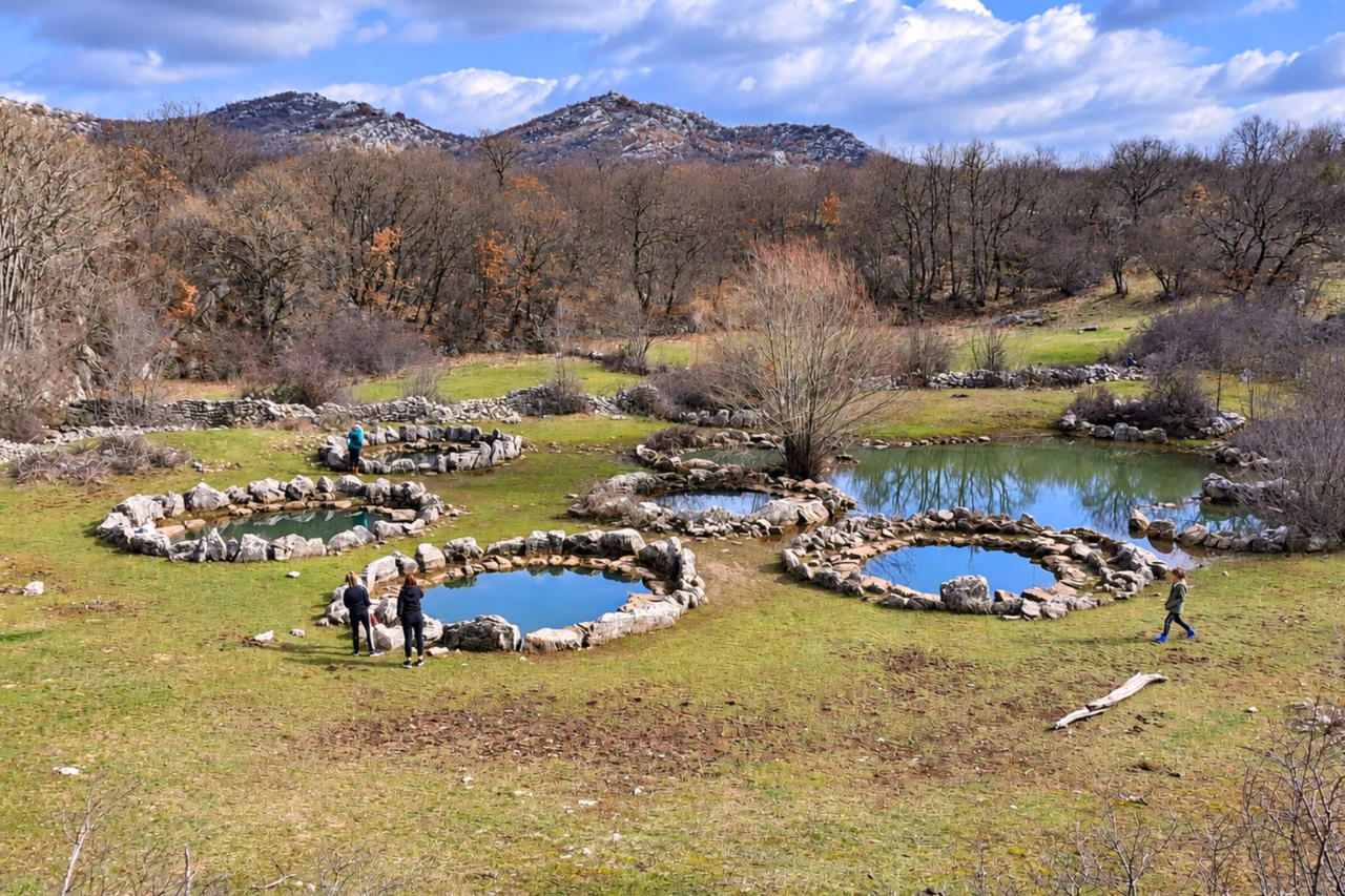 Bunari Rajčica Zagora