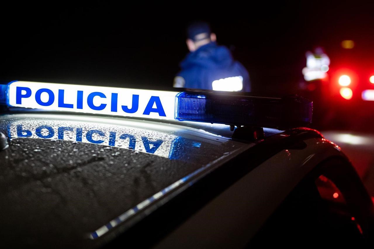 policija