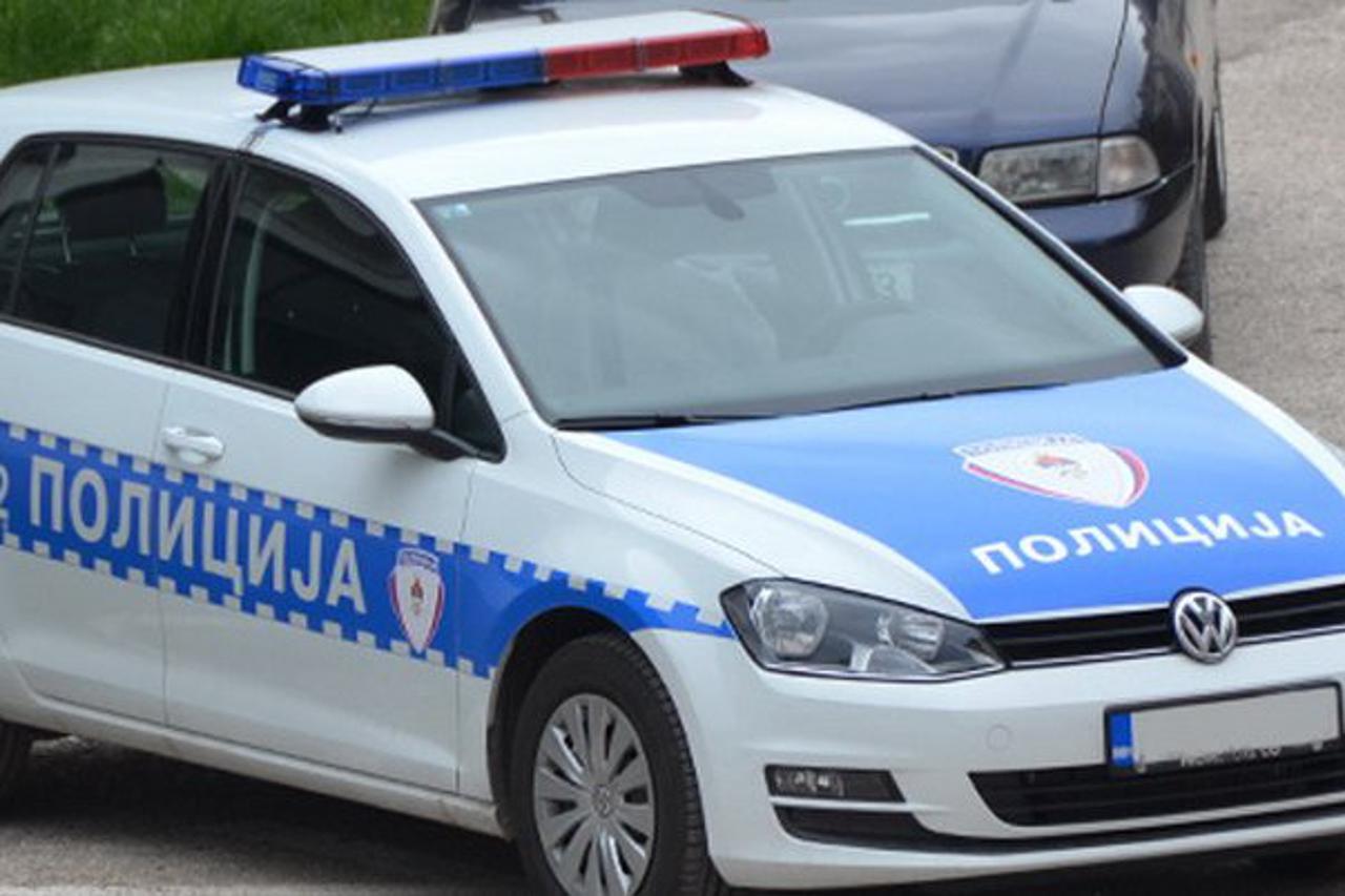 policija