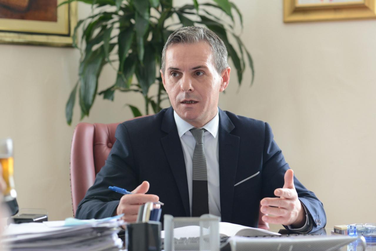 'bih...capljina...09.10.2013...dr smiljan vidic nacelnik opcine capljina foto:zoran grizelj'