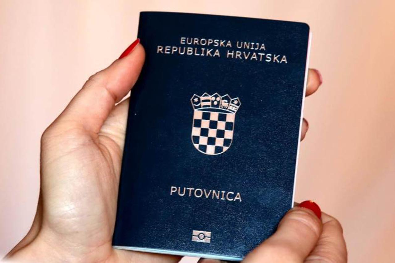hrvatska putovnica