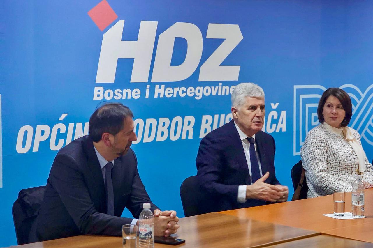 Čović s članovima HDZ BiH Busovača