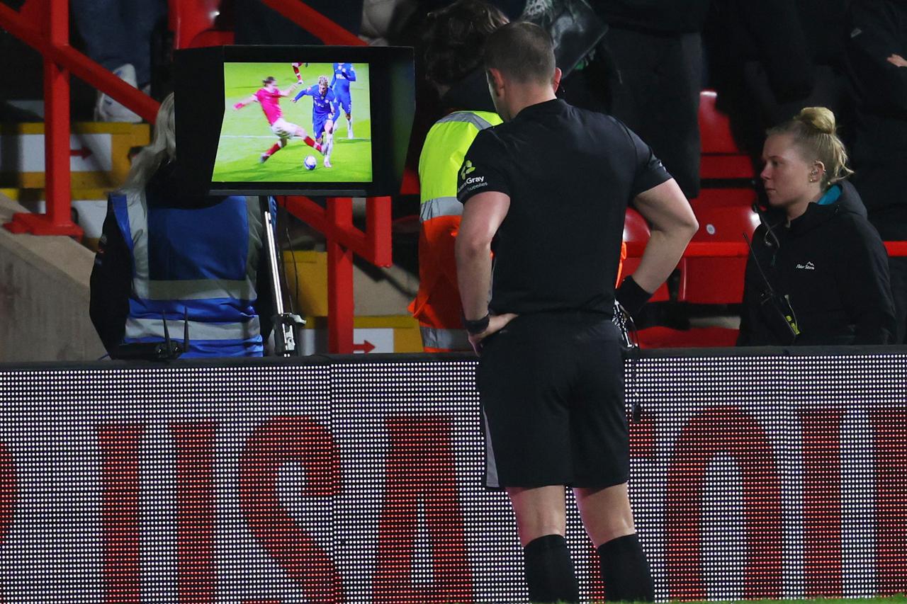 VAR