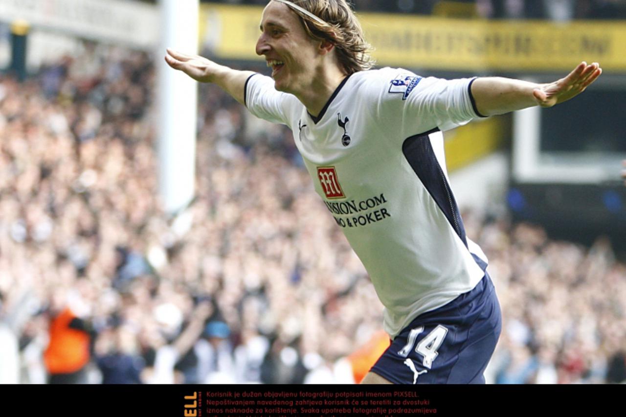 'Soccer - Barclays Premier League - Tottenham Hotspur v Chelsea - White Hart Lane Tottenham Hotspur's Luka Modric celebrates after scoring the first goal'