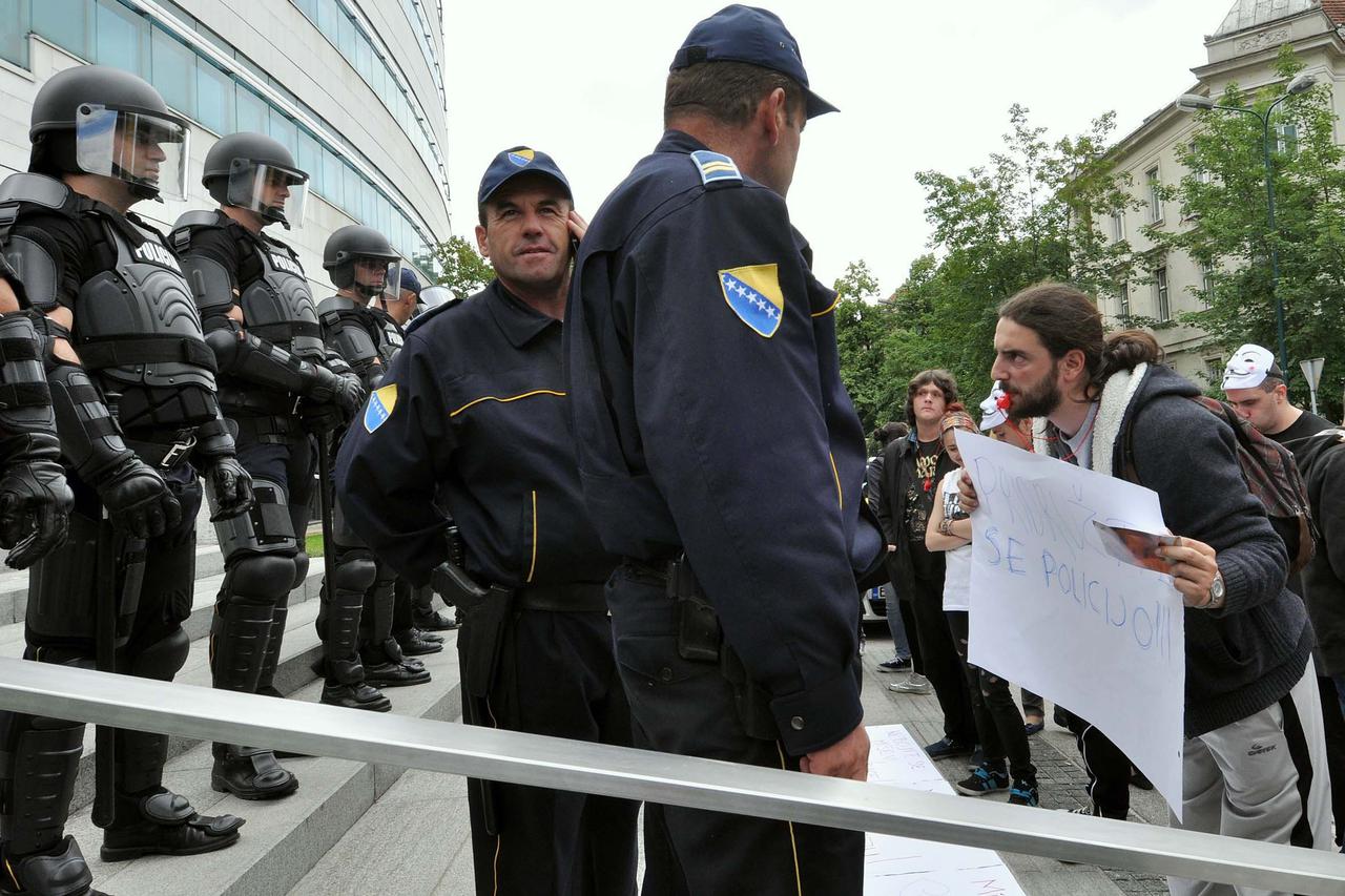 bih...sarajevo...06.06.2013...prosvjed u sarajevu, jmbg