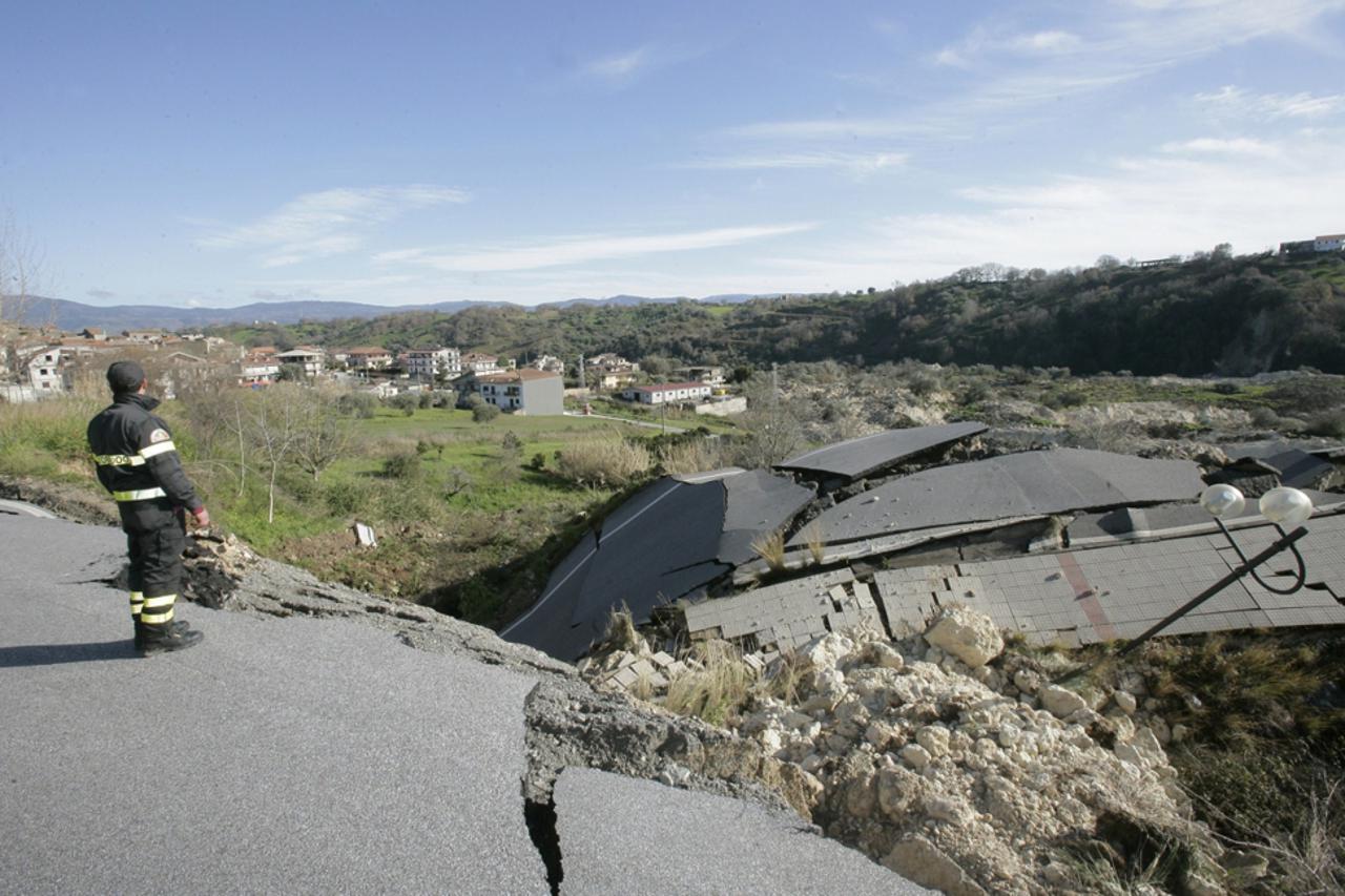 Klizišta u Calabriji
