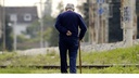 Ima čak 106 godina: Ovaj umirovljenik u BiH PRIMA MIROVINU već četiri i pol desetljeća Ima čak 106 godina: Ovaj umirovljenik u BiH PRIMA MIROVINU već četiri i pol desetljeća